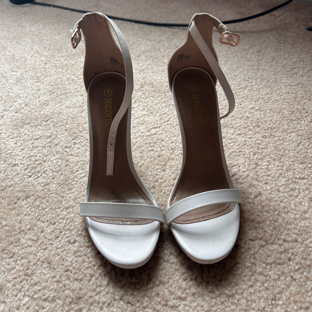 Dreampairs white heels